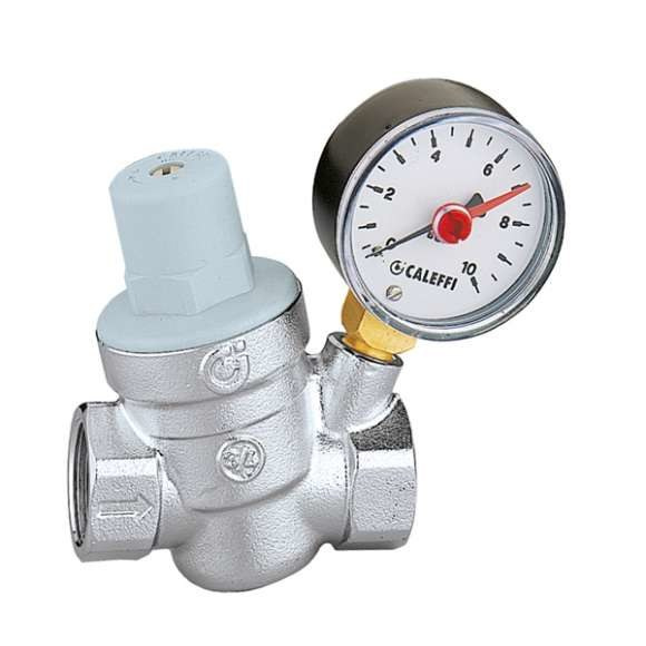 Pressure regulator slanted version, with 3/4 inch pressure gauge