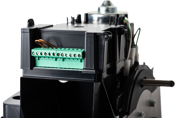 Kit di automazione per cancelli scorrevoli Beninca KBULL624SW.PM 24V con peso massimo fino a 600 kg e accessori