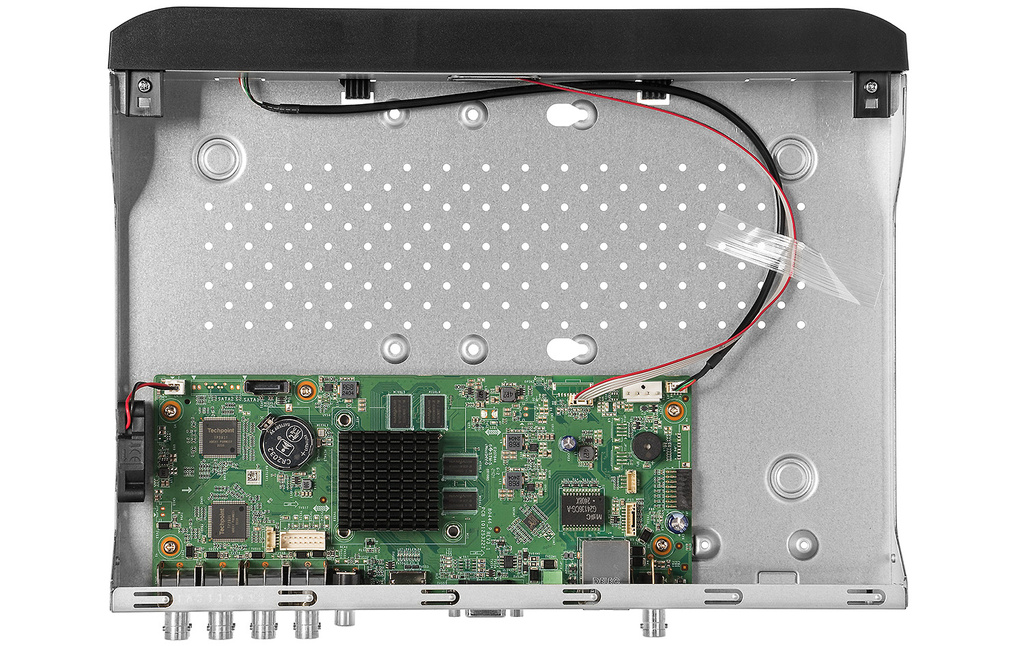 AcuSense Hikvision iDS-7208HUHI-M1/X 1U DVR 8 kanálů 5 MP 4K HDMI H.265 Pro+