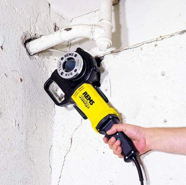 Elektrische Anbohrmaschine REMS Amigo E Set R für Rohre 1/2 3/4 1 Zoll