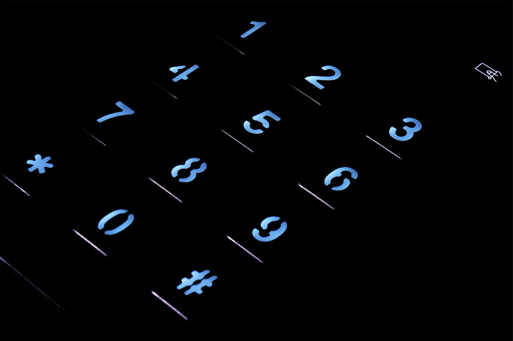 EURA VDP-30C5 Tuya video intercom with touch screen monitor and mobile app support