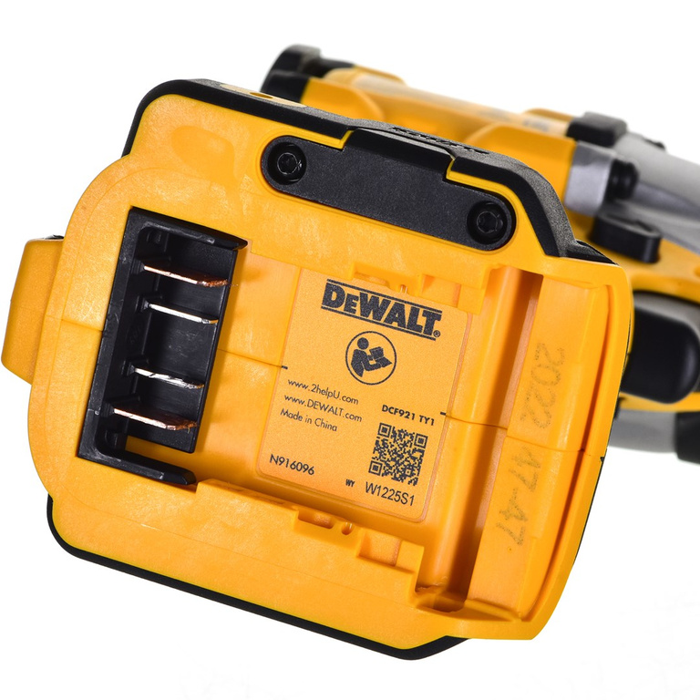 Schlagschrauber 1/2" 18V 406Nm 2x5.0Ah DCF921P2T DEWALT